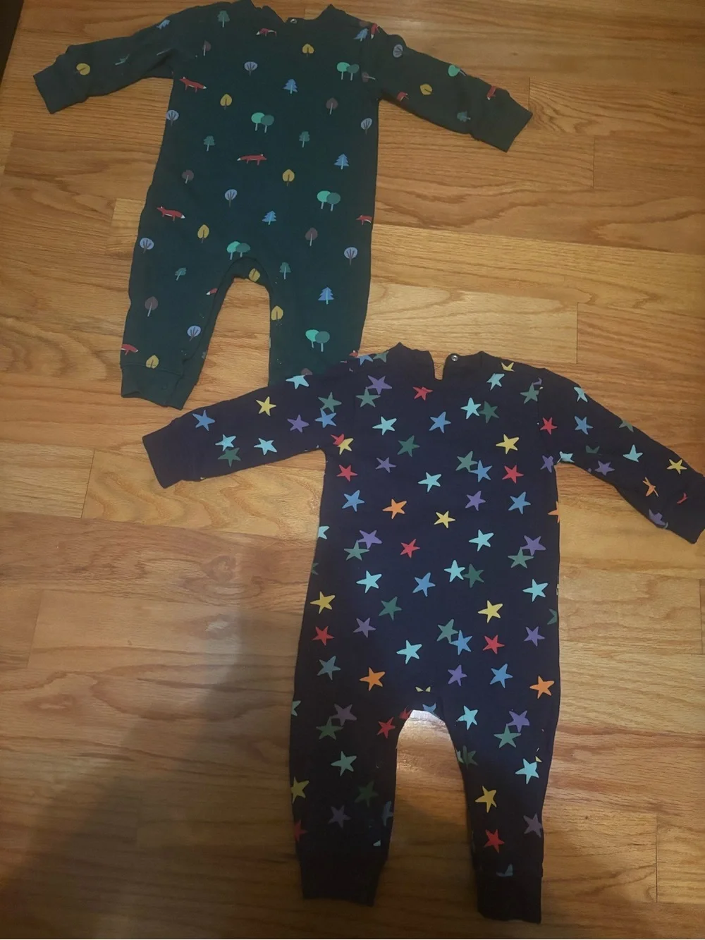 #Primary baby items! Only worn 3 times! From SFPF home! - Picture 4 of 6